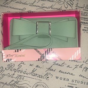 Beautiful mint green Betsy Johnson wallet w/ large bow detail and silver accents